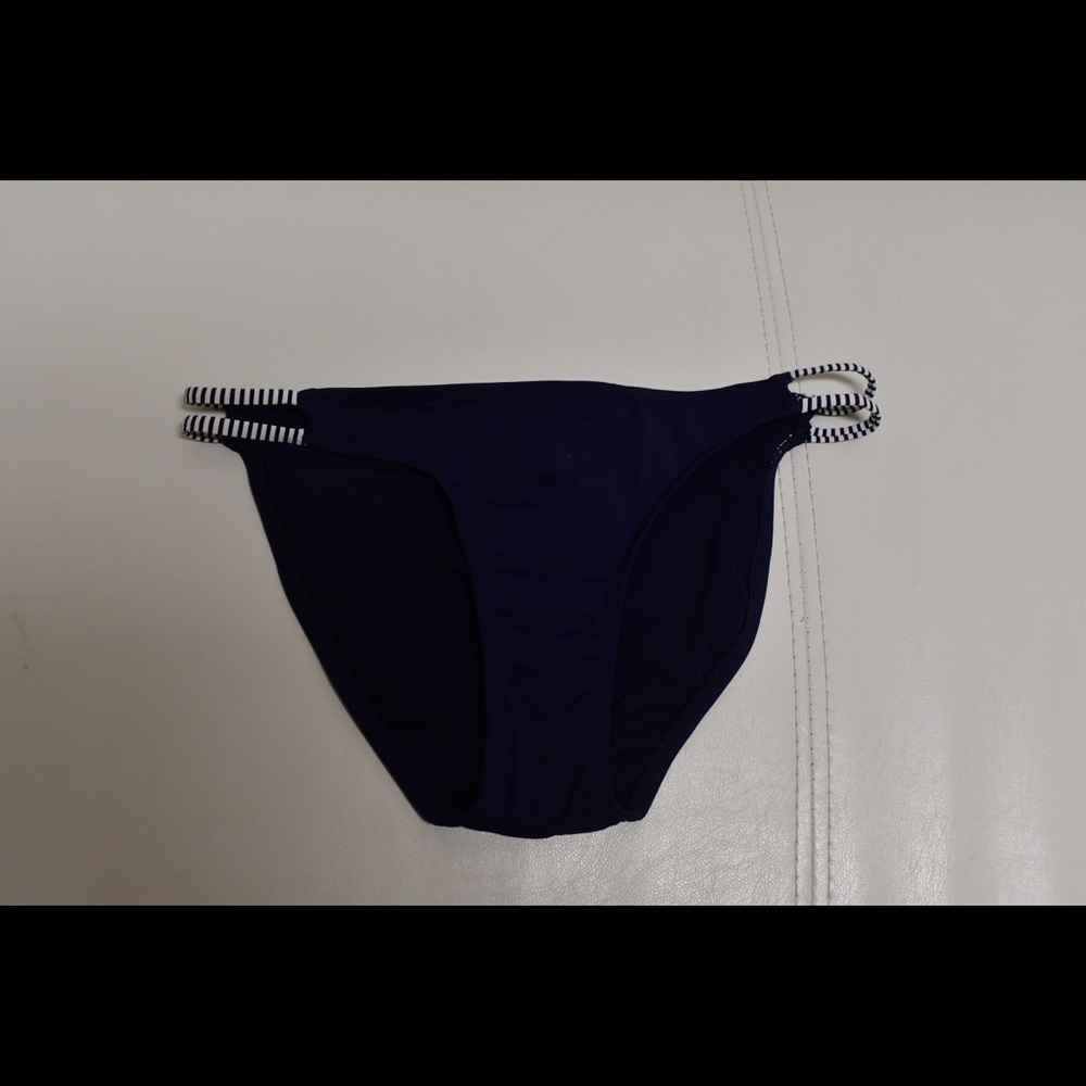 Full-coverage navy colored bikini bottoms